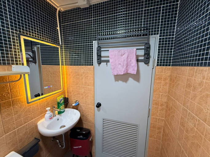 Bathroom 3, Room-entire 2nd Floor- 2min Walk to Dong, Pattaya