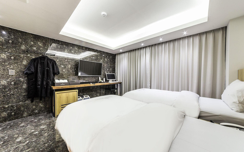 Bedroom 3, Nonhyeon Waltz, Gangnam