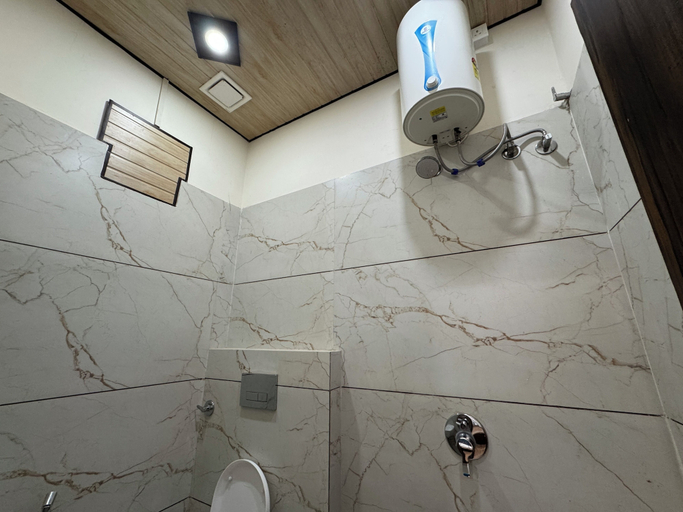 Bathroom 2, Trishika Residency, Mathura