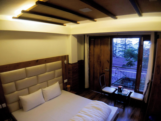 Room 4, Backwoods B&B Mall Road Shimla, Shimla