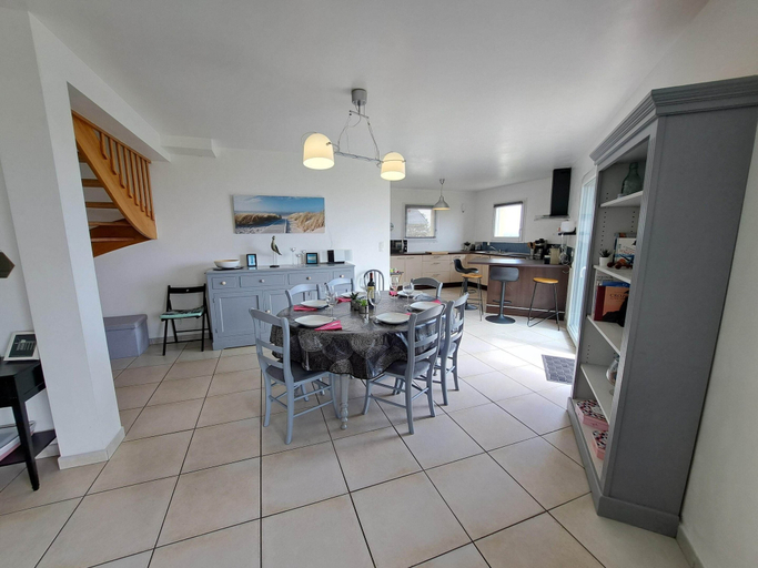 Dining 3, Panoramic Holiday Villa With Sea Views in Telgruc-sur-mer, Finistère