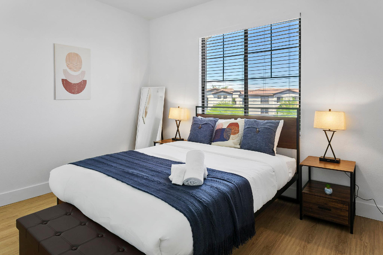 Bedroom 3, CozySuites Glendale by the stadium with pool 01, Maricopa