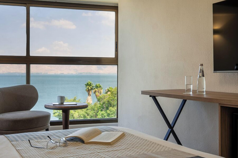 Bedroom 3, Leonardo Hotel Tiberias