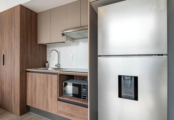 Private kitchen 2, Edificio SEIS by Host Ecuador, Quito