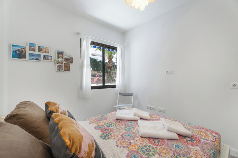 Room 4, Charming 2-bedroom Apartment in Puerto de Santiago, Santa Cruz de Tenerife