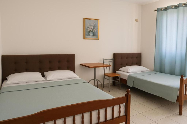 Others 4, Hotel Ardian, Kavajës