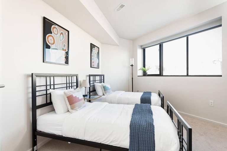 Bedroom 3, Upscale 3BR Penthouse by CozySuites, Indianapolis