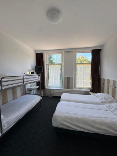 Bedroom 2, Hotel Oosterpark, Amsterdam