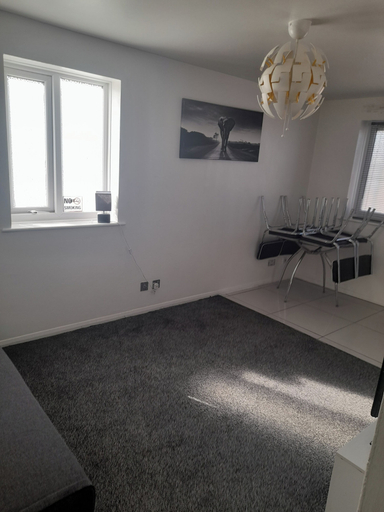 Interior 4, 1 Bed Flat - Sleeps 2 - Parking - Wifi, London