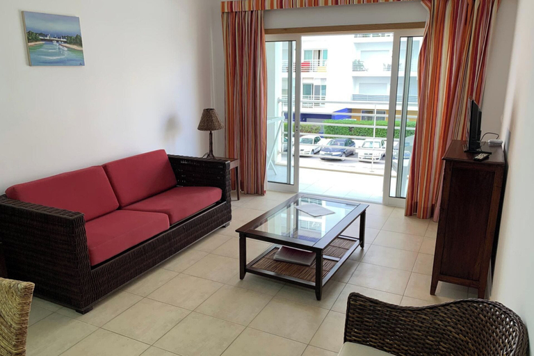 Living area 5, 1 Bed Apartment Sleeps 2 - Pool Access - Balcony, Portimão