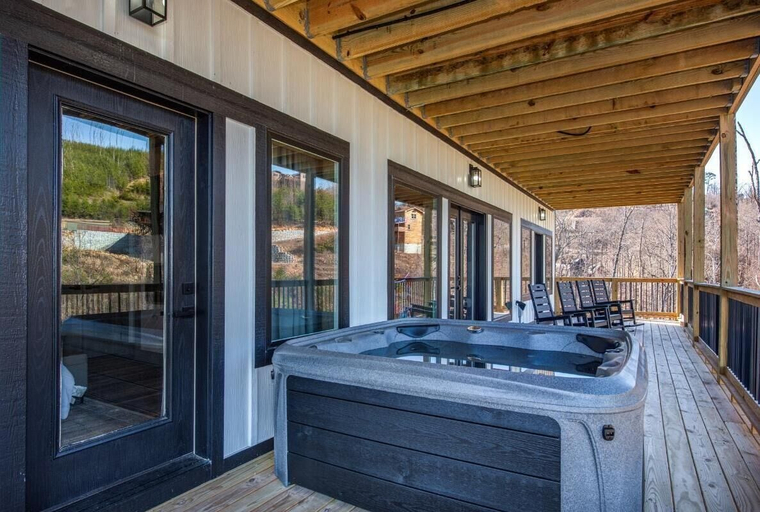 Terrace/patio, Coco Bear Lodge, Sevier