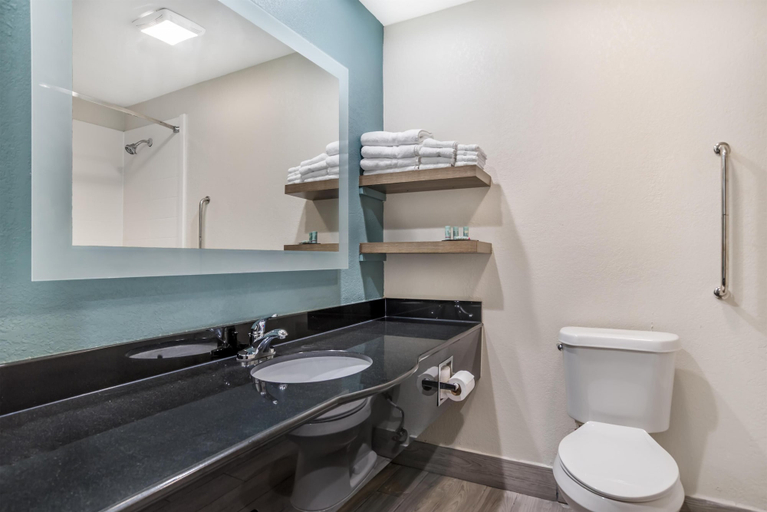 Bathroom 4, Best Western Niceville-Destin, Okaloosa