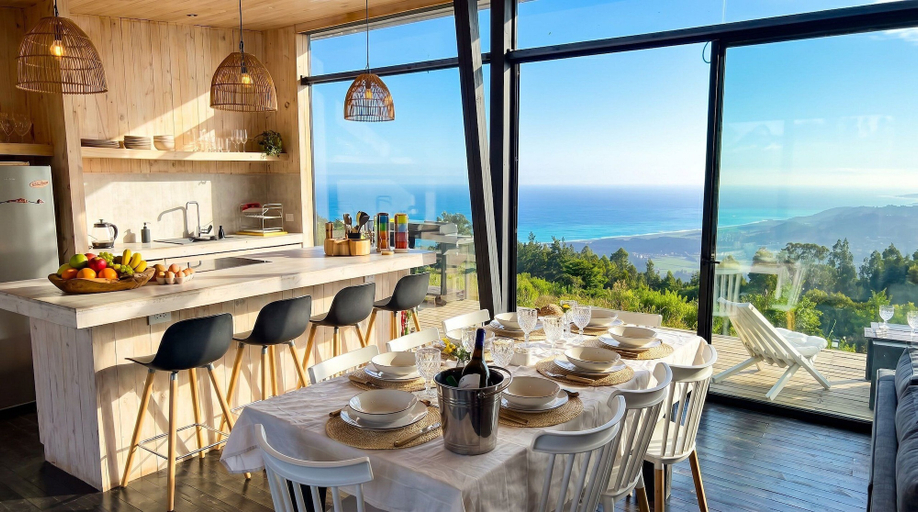 Dining 5, Olas de Buchupureo - con vida de campo, Ñuble