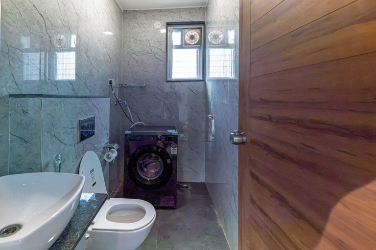 Bathroom 3, CosmicStays Yutori, Pune