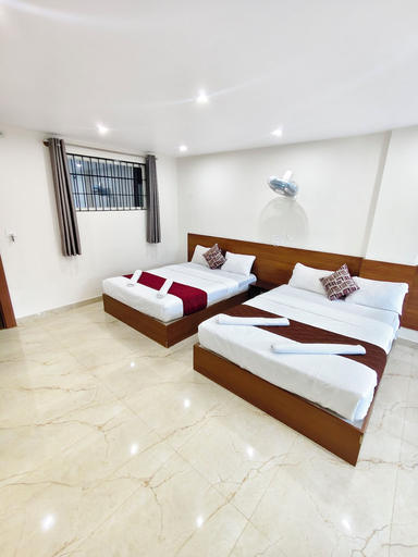 Room 5, Hotel Relax inn, Chikmagalur