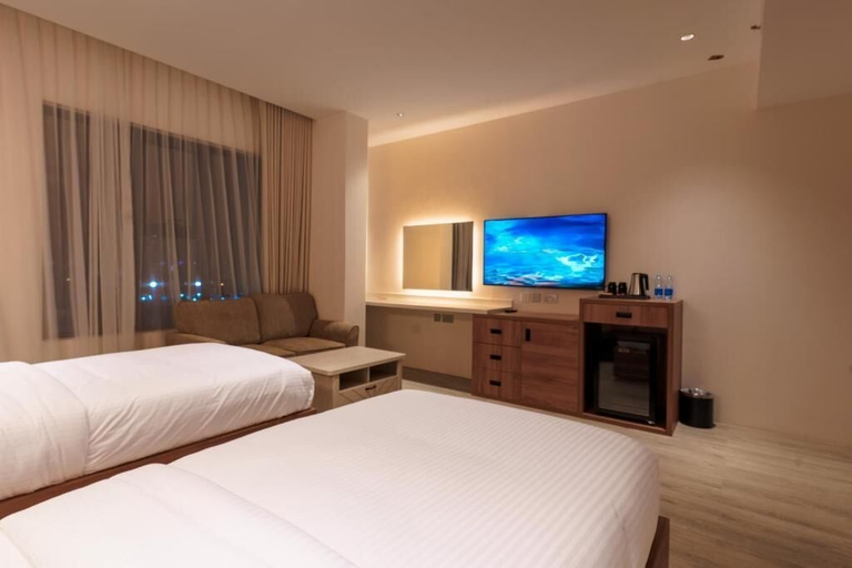 Room 5, Jarzez Inn, Bausher