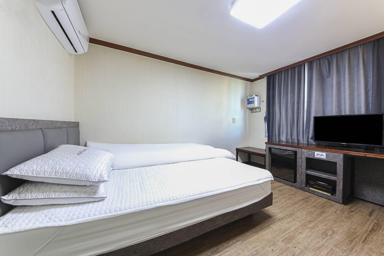 Bedroom 3, Uljin Baekam Taebaek Hot Spring, Uljin