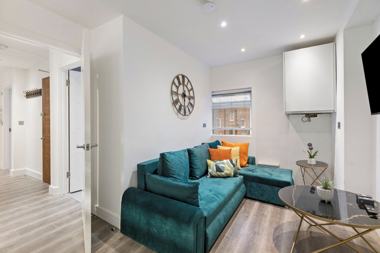 Primary image, Apartment - Sleeps 11 - Hampstead Group Stay, London