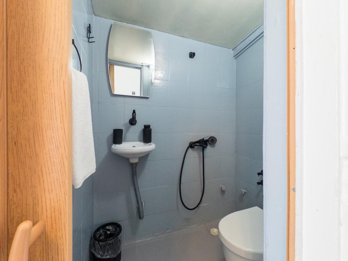 Bathroom, Tarihi Rum Konağı Antikhan, Ayvalık