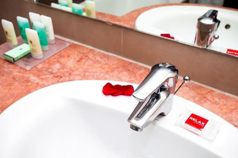 Bathroom, Relax Hotel Airport Nouasseur, Casablanca