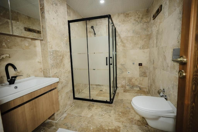 Bathroom 5, Castle Stone House, Nevşehir