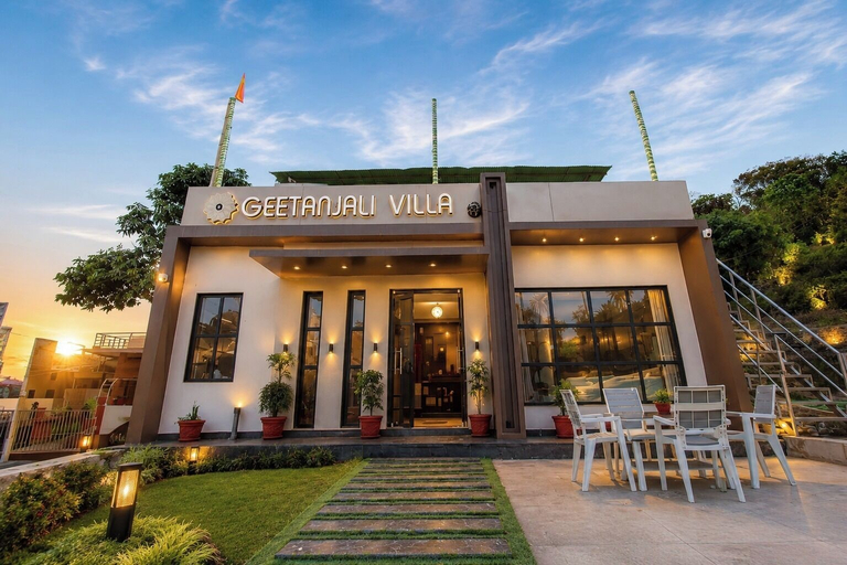 Front of property 4, HOTEL GEETANJALI, Sirohi