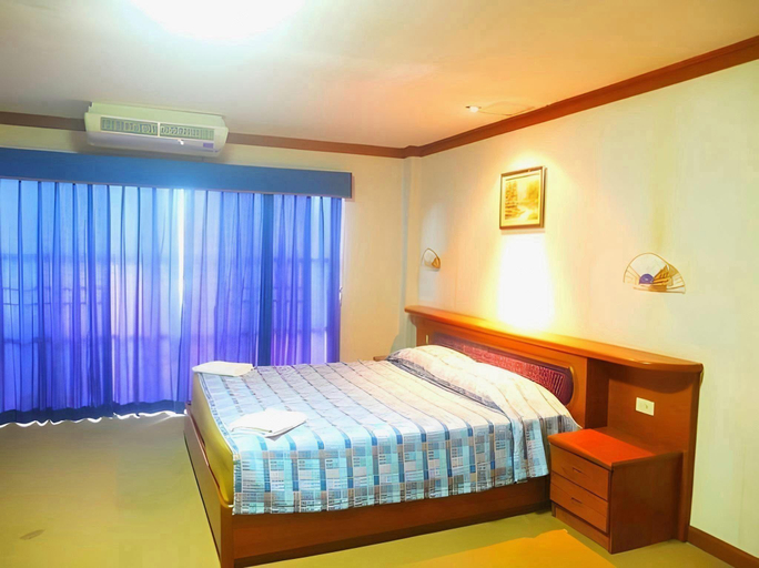 Bedroom 4, Sea Falcon Hotel, Sattahip