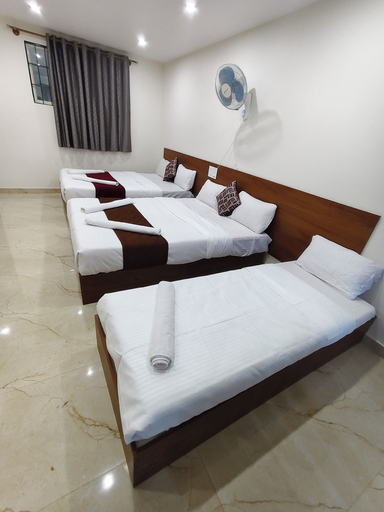 Room 5, Hotel Relax inn, Chikmagalur