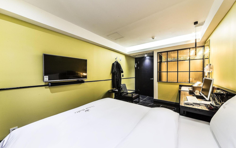 Bedroom 3, Nonhyeon Waltz, Gangnam