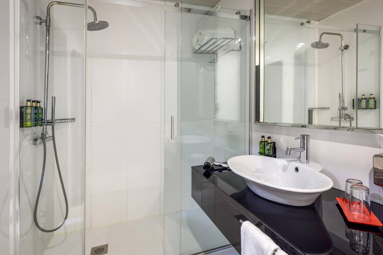 Bathroom 5, Melia Ria, Aveiro