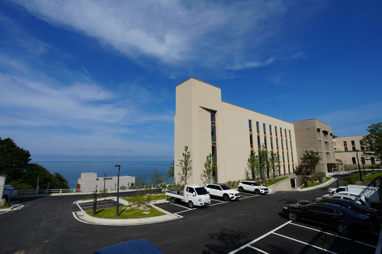 Exterior 3, Cliffbeach Resort&Pool Villa, Yangyang