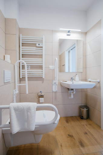 Bathroom, APARTHOTEL Walcz, Wałcz