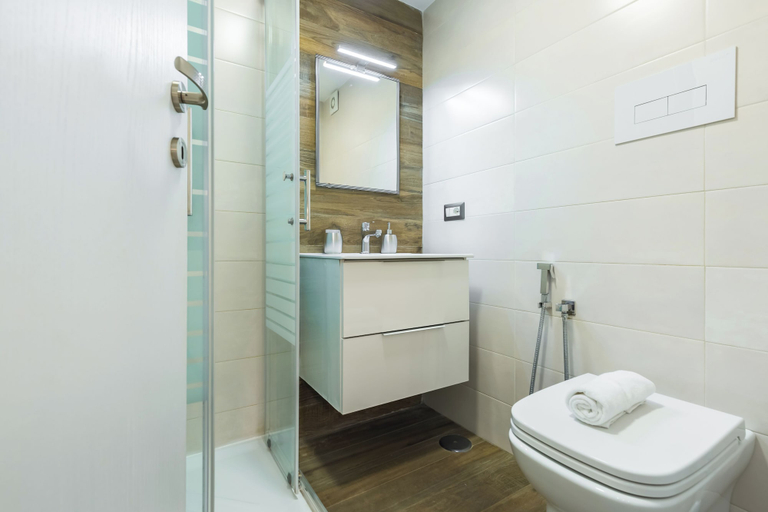 Bathroom 3, Baubo - S. G. Armeno by Napoliapartments, Napoli