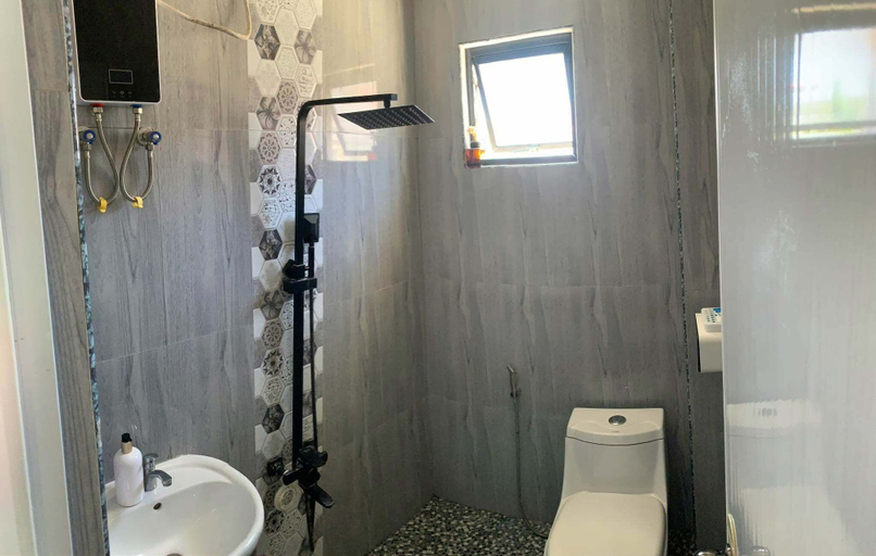 Bathroom, ANDABAY Tourist Inn, Anda