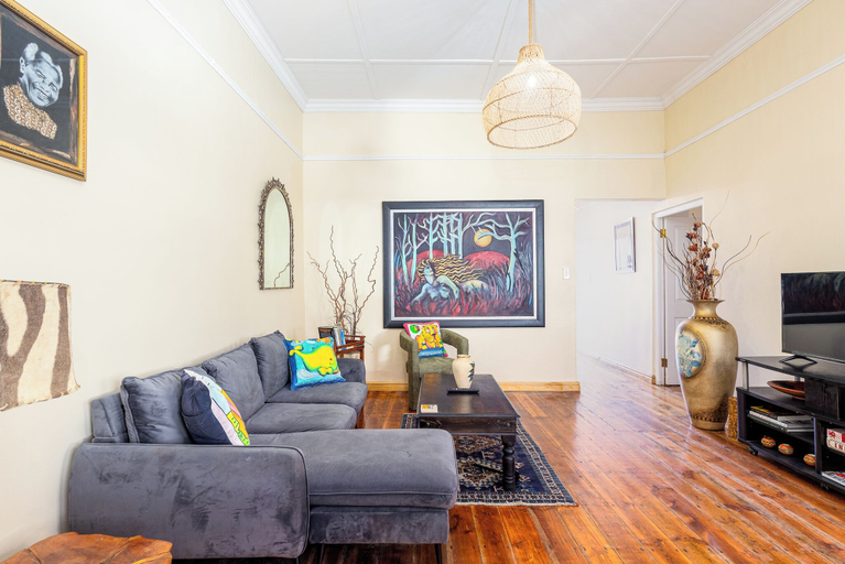 Living area 4, Modern 3-Bed Home with a Braai by CTHA, City of Cape Town