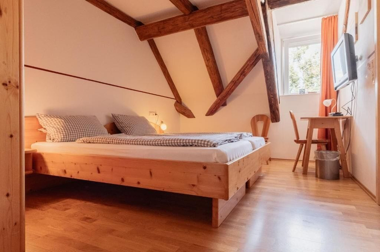 Bedroom 2, Zum Spitzbuam, Freising