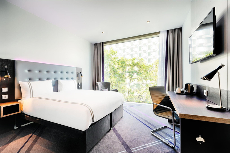 Bedroom 3, Premier Inn Dresden City Prager Straße, Dresden