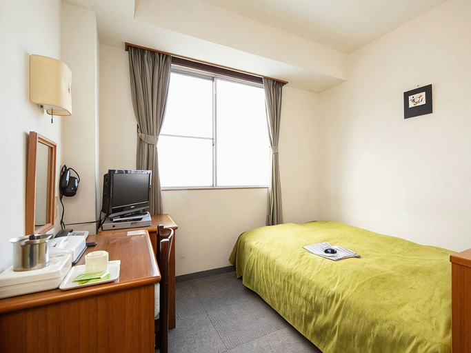 Bedroom 2, Komagane Green Hotel, Komagane
