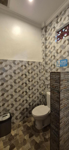 Bathroom 5, Lavista Guesthouse, Gianyar