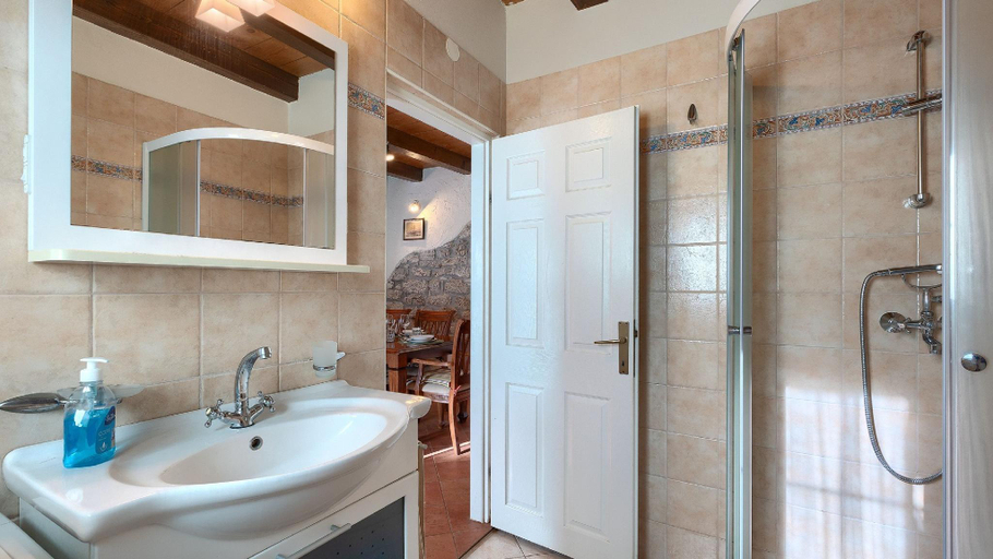 Bathroom 3, Villa casa Nadalina by Villas Guide, Višnjan