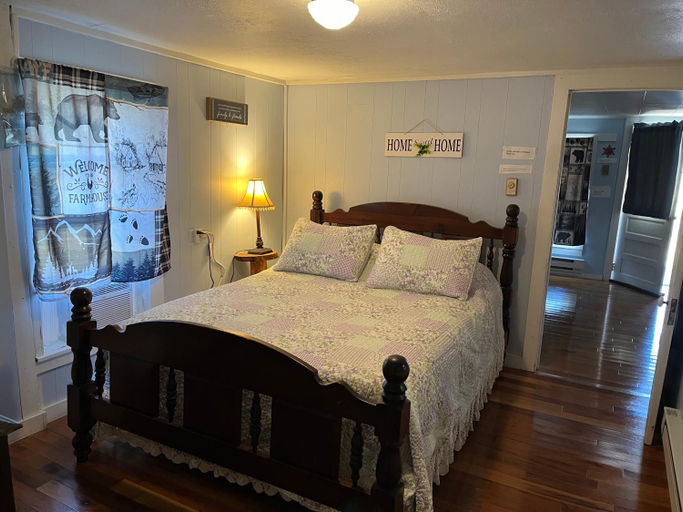 Bedroom 2, Cochran Farm House, Swain