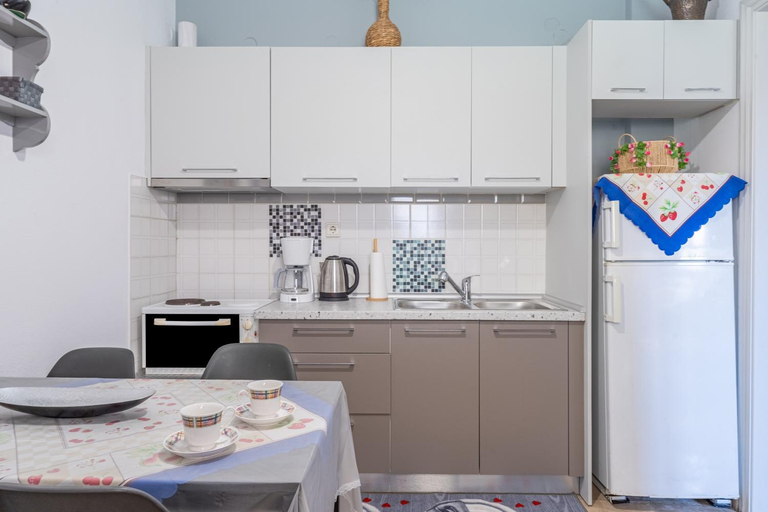 Kitchen 5, Aglaia's Apartments 7th Branch, Ionian Islands