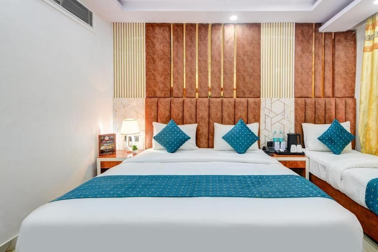 Others 5, Hotel Ambience, Delhi