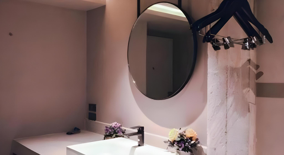 Bathroom 4, The Green View, Pattaya