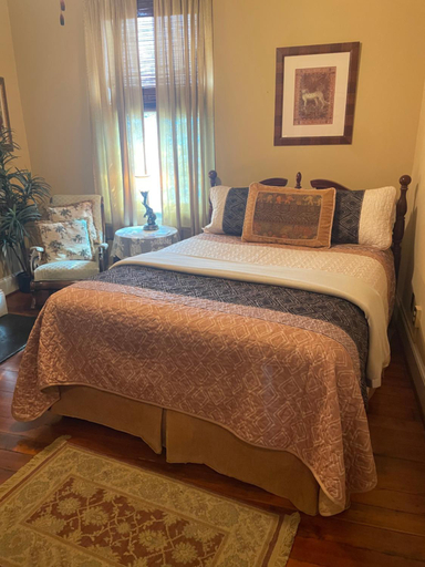 Bedroom 4, Olde Town Inn, Richmond