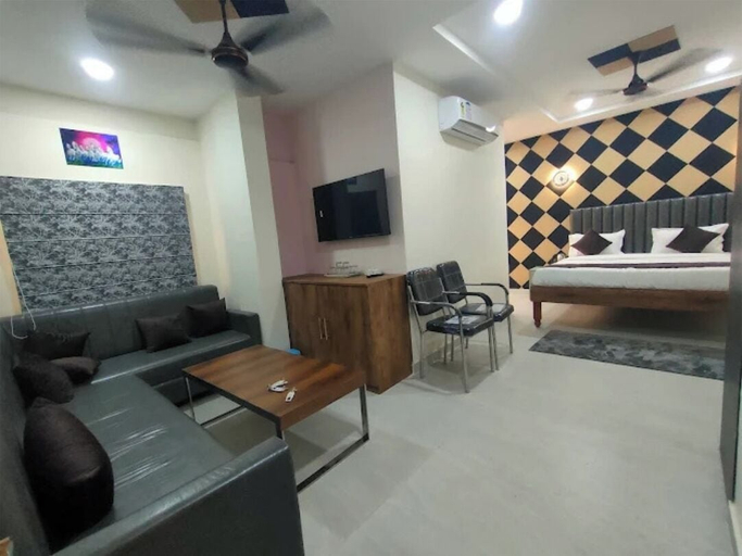 Room 2, Hotel Abhijeet Inn, Raipur