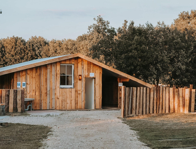 Reception, Modern Pet-friendly Retreat in Limburg, Heythuysen