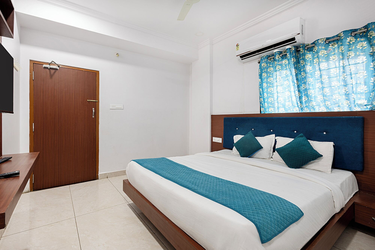 Room 3, Fabhotel Aditya Premier, Guntur