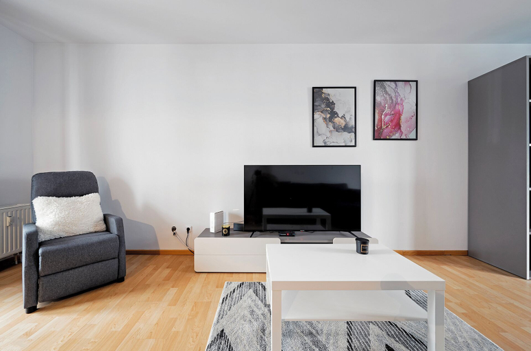 Room 4, RentPlanet - Studio Kościelna, Poznań City