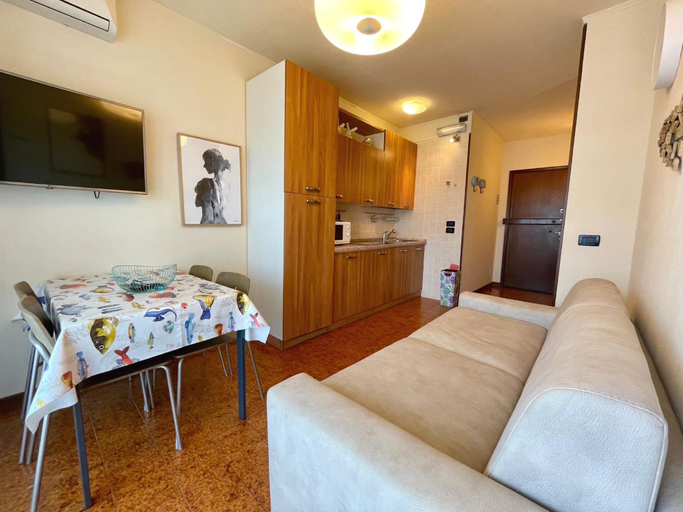 Others 4, Apartment For 4 People With Swimming pool, Venezia